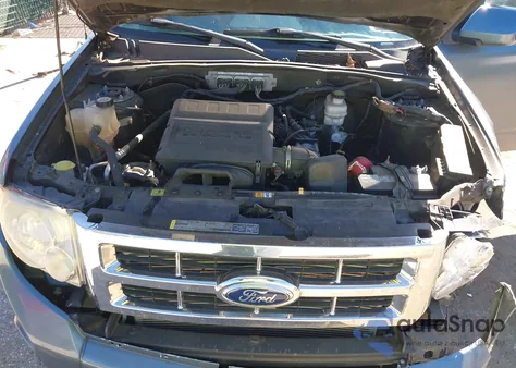 2011 Ford Escape Xlt from USA, damaged, VIN 1FMCU9DG7BKC36063